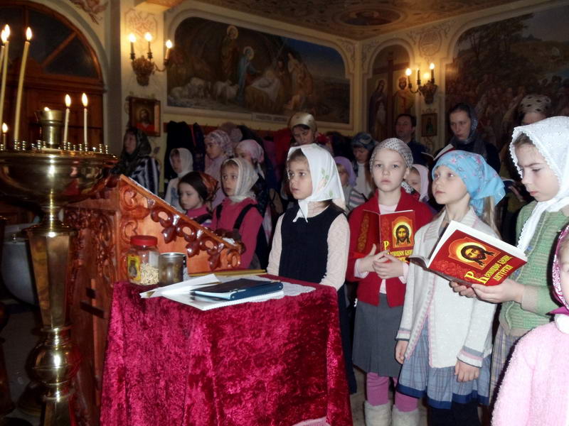 30 марта в Крестильном храме подворья состоялась первая Великопостная Литургия для детей