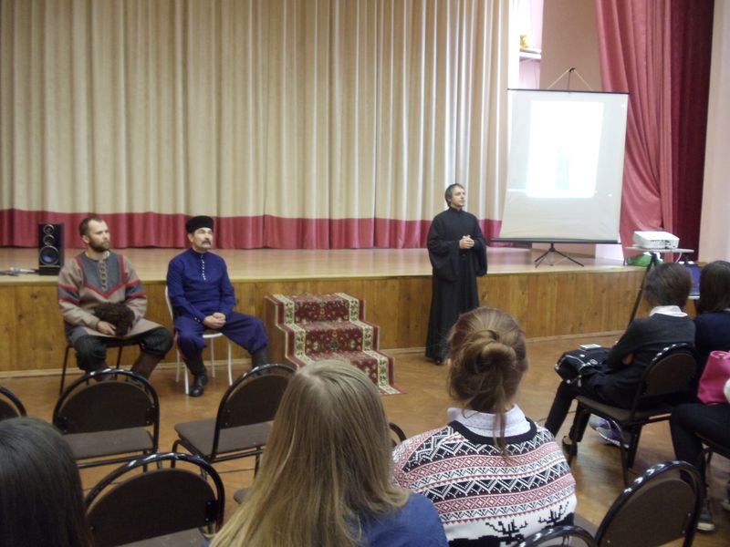 Встреча с казаками в рамках церковно-государственной и образовательной Программы по военно-патриотическому и духовно-нравственному воспитанию молодежи