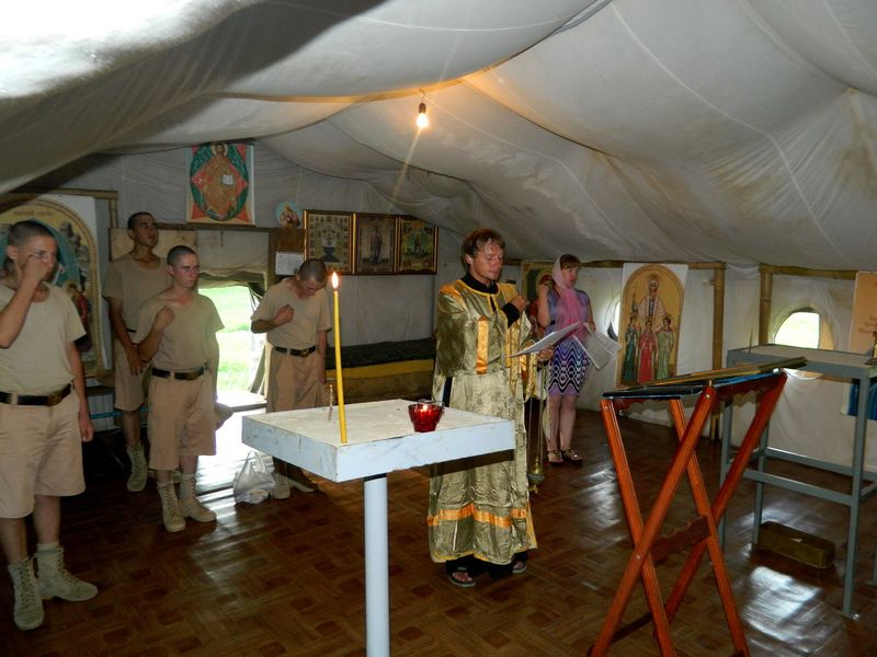 Богослужение в войсковой части п. Гудаути республики Абхазия.