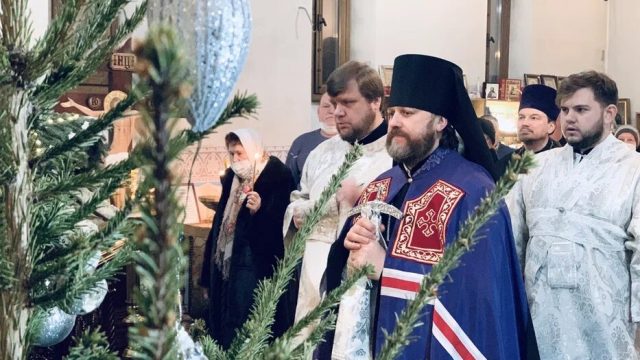 В день отдания праздника Рождества епископ Фома совершил Литургию в храме преподобного Серафима Саровского