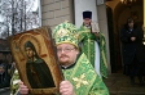 Епископ Игнатий совершил божественную литургию в храме Живоначальной Троицы
