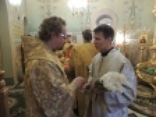 Епископ Выборгский и Приозерский Игнатий совершил Литургию в храме Рождества Иоанна Предтечи на Пресне