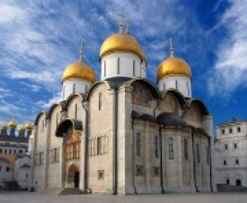 Предстоятель Русской Церкви совершил Божественную литургию в Успенском соборе Московского Кремля