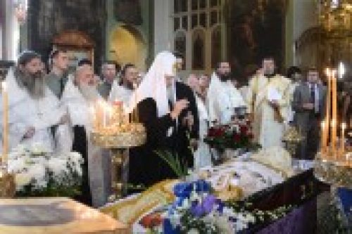 Святейший Патриарх Кирилл простился с почившим протоиереем Аркадием Тыщуком