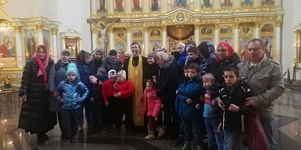 Храм праведного Иоанна Русского в Кунцеве посетили подопечные Общества для детей-инвалидов