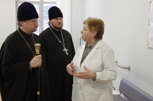 Посещение интерната № 44 епископом Бронницким Игнатием