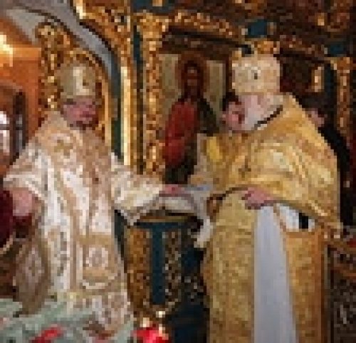 Епископ Игнатий совершил Божественную литургию на Крутицком подворье