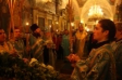 В праздник Казанской иконы Божией Матери епископ Бронницкий Игнатий возглавил праздничные богослужения