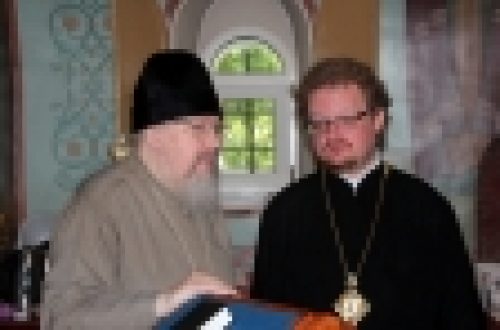 Епископ Бронницкий Игнатий посетил храм Успения Пресвятой Богородицы в Вешняках