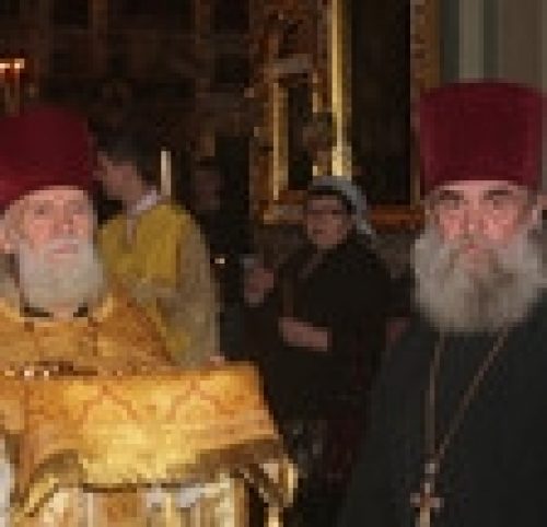 Епископы Бронницкий Игнатий и Туровский и Мозырский Стефан совершили в нашем храме Божественную литургию