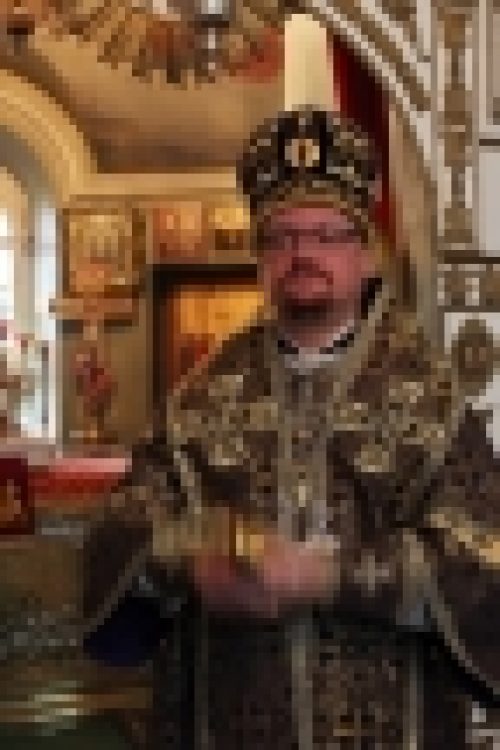 Епископ Бронницкий Игнатий совершил Божественную литургию в храме Спаса Всемилостивого в Кускове