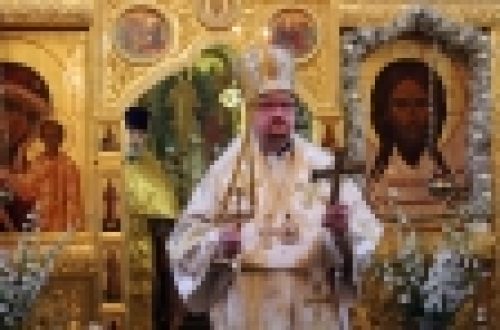 Епископ Бронницкий Игнатий совершил Божественную литургию в храме Спаса Нерукотворного Образа на Сетуни