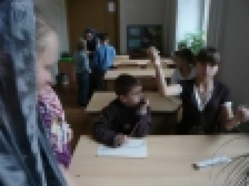 По благословению епископа Бронницкого Игнатия в этом учебном году возобновились занятия с детьми Социально-реабилитационного центра «Красносельский»