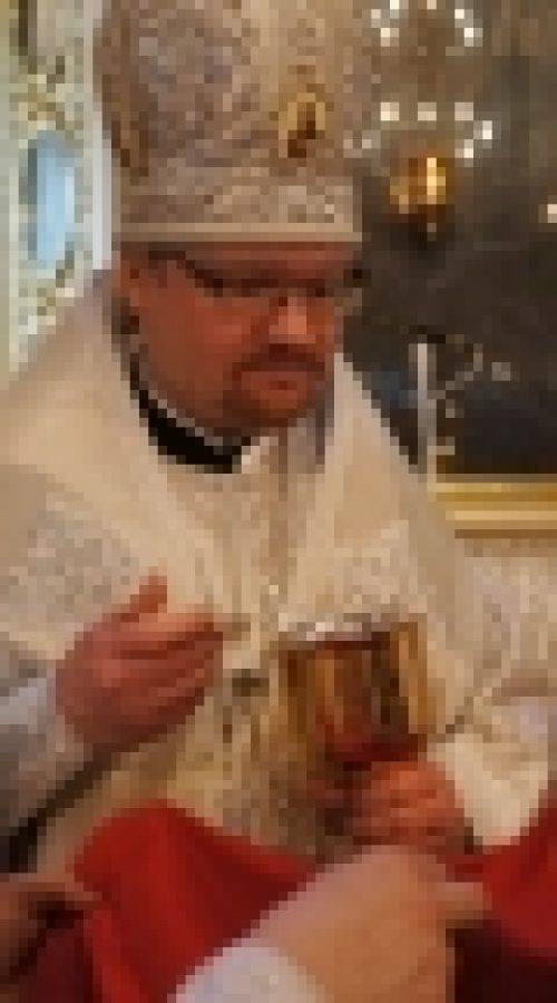 В Великую Субботу епископ Выборгский и Приозерский Игнатий совершил Литургию в Спасо-Преображенском соборе Выборга