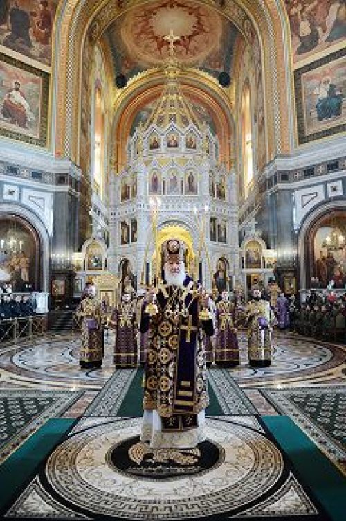 В Крестопоклонную неделю Предстоятель Русской Церкви совершил Литургию святителя Василия Великого в Храме Христа Спасителя