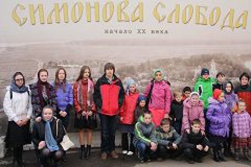 Учащиеся воскресной школы при храме Живоначальной Троицы в Чертанове посетили бывший Симонов монастырь