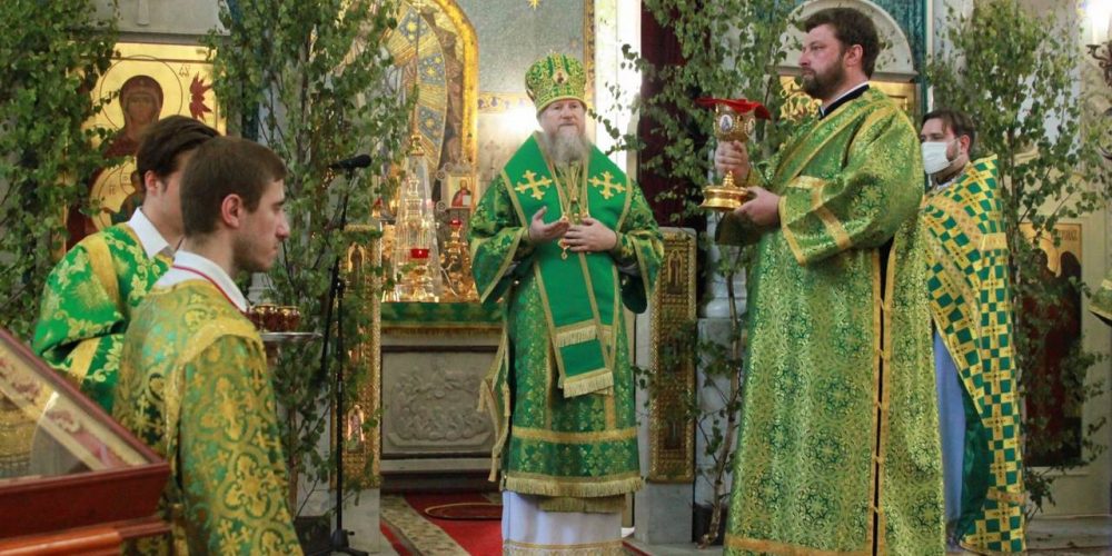 Архиепископ Анадырский и Чукотский Ипатий совершил чин обновления Иверской иконы Божией Матери в храме в Кунцеве