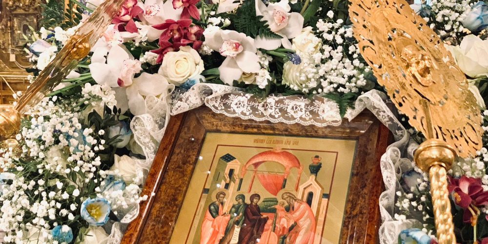 Епископ Одинцовский и Красногорский Фома совершил всенощное бдение в канун Праздника Сретения Господня в Богоявленском соборе