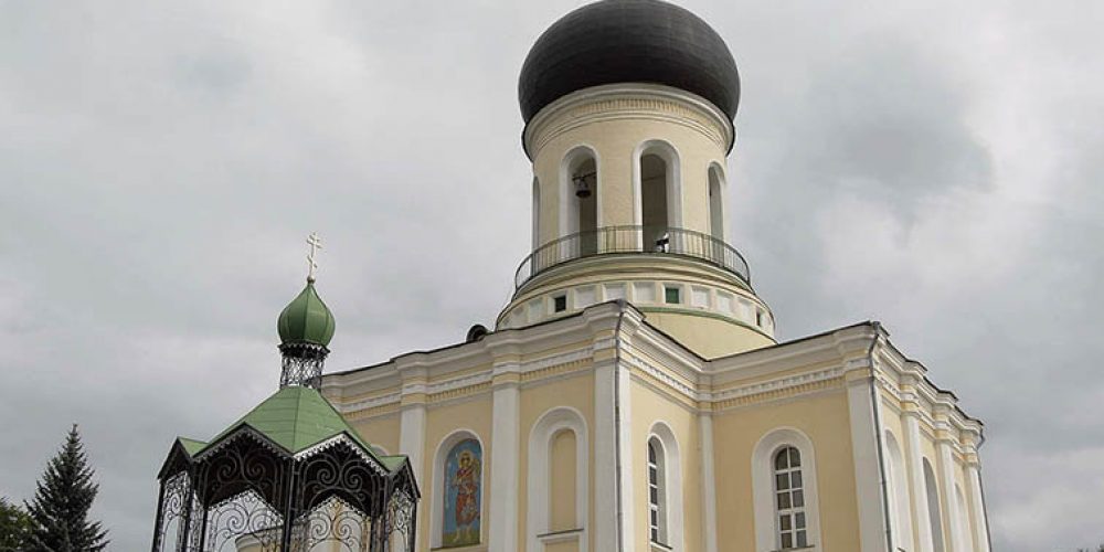Епископ Одинцовский и Красногорский Фома совершил Литургию в Никольском соборе г. Наро-Фоминска