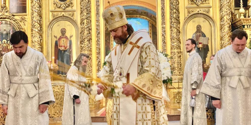 В праздник Вознесения Господня епископ Фома совершил всенощное бдение и Литургию в Богоявленском соборе