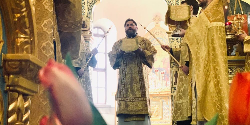 Божественную Литургию в Георгиевском соборе Одинцово совершил епископ Одинцовский и Красногорский Фома