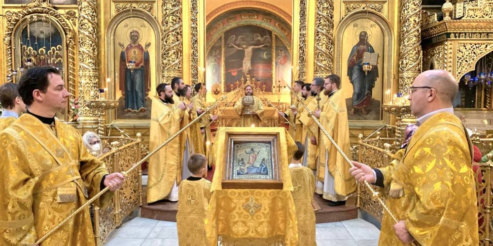 В Неделю первую Великого поста епископ Фома совершил Литургию Василия Великого в Богоявленском соборе