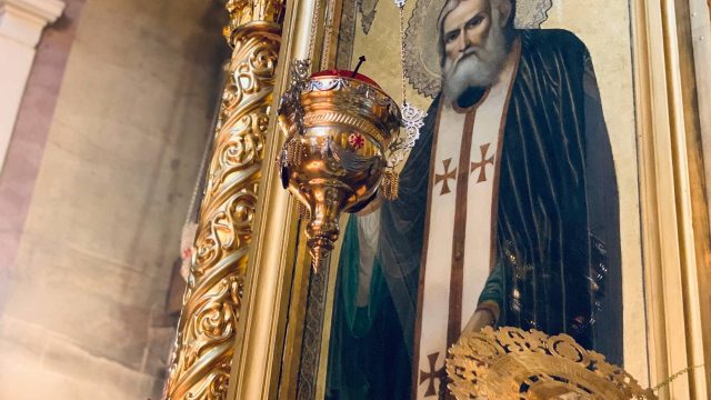 Литургию в день обретения мощей преподобного Серафима Саровского в Богоявленском соборе совершил епископ Фома