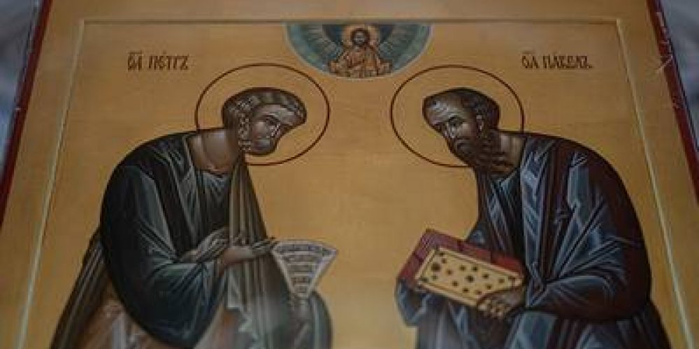 В праздник апостолов Петра и Павла епископ Одинцовский и Красногорский Фома совершил Литургию в Богоявленском соборе