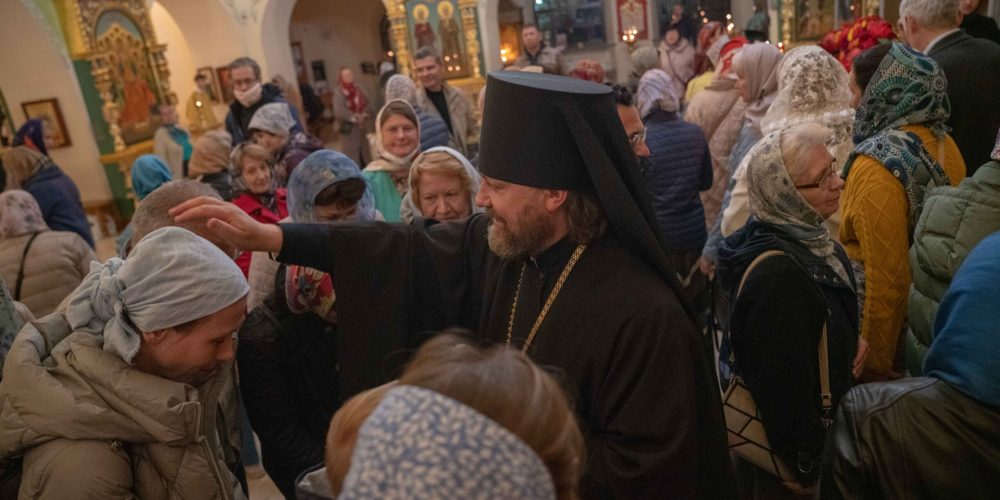 Всенощное бдение в храме при МГИМО накануне престольного праздника совершил епископ Одинцовский и Красногорский Фома