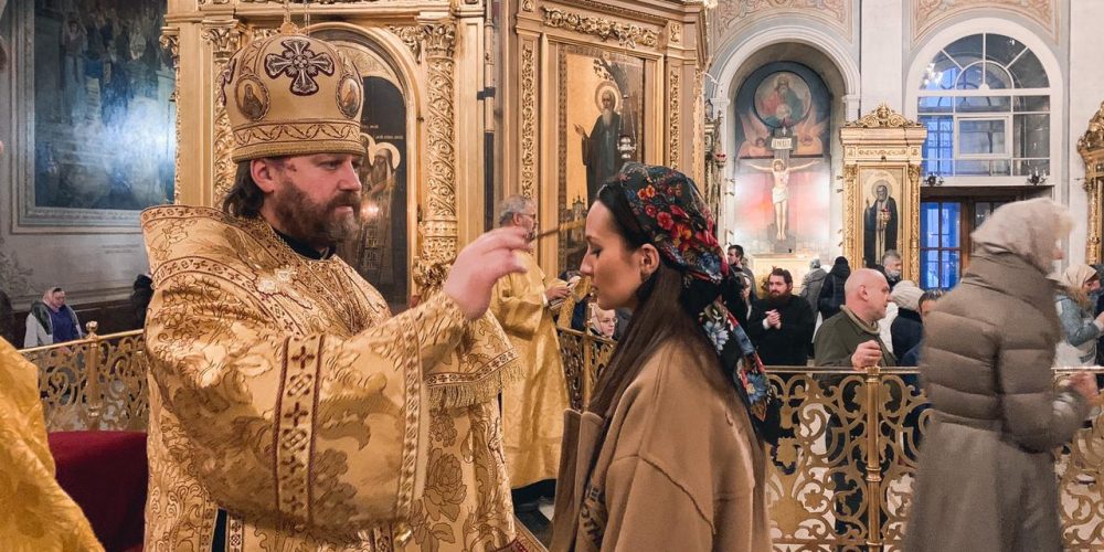 Всенощное бдение в Богоявленском кафедральном соборе совершил епископ Павлово-Посадский Фома