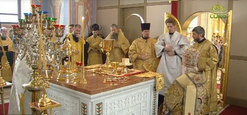 Святейший Патриарх Кирилл рукоположил алтарника храма Иоанна Русского в сан диакона
