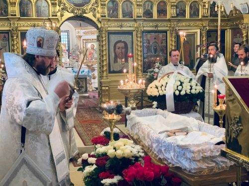 В храме Покрова Пресвятой Богородицы в Филях простились с почетным настоятелем протоиерем Борисом Михайловым