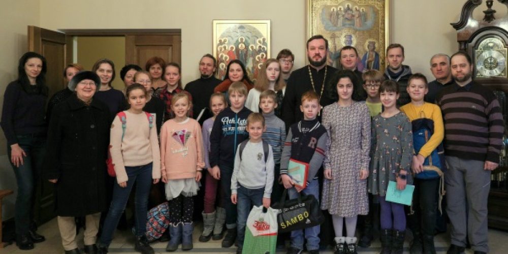 В храме Рождества Богородицы в Крылатском открыт набор на бесплатное обучение в православной школе