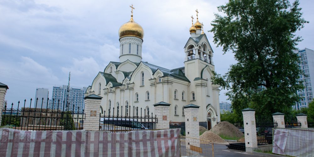 Завершается строительство храма преподобного Андрея Рублева в Раменках