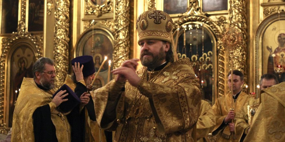 Всенощное бдение в Богоявленском кафедральном соборе возглавил епископ Павлово-Посадский Фома