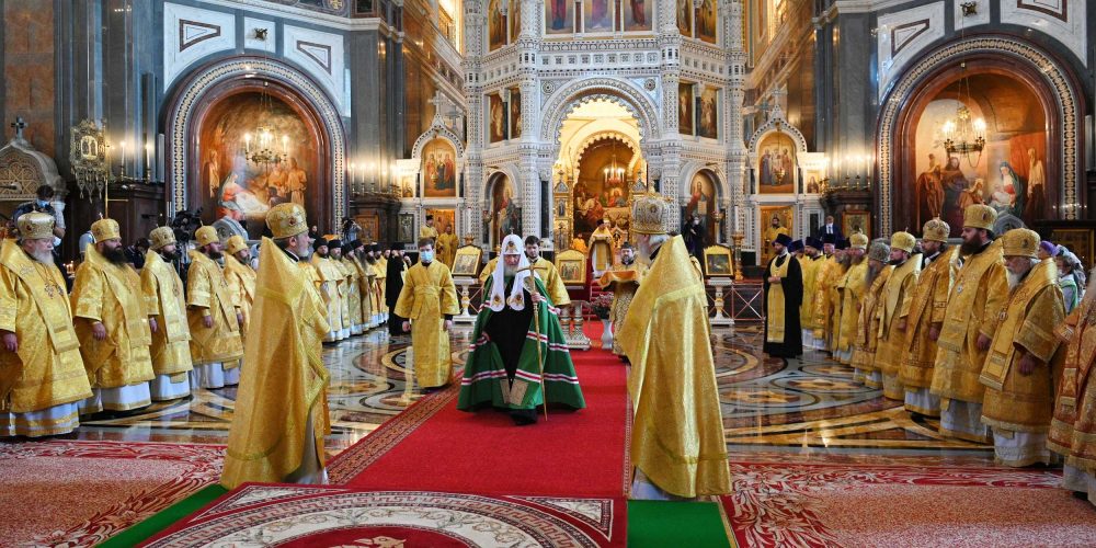 В день памяти равноапостольного князя Владимира епископ Фома сослужил Святейшему Патриарху в Храме Христа Спасителя