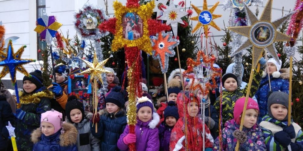 Детское рождественское шествие в храме прав. Иоанна Русского в Кунцево