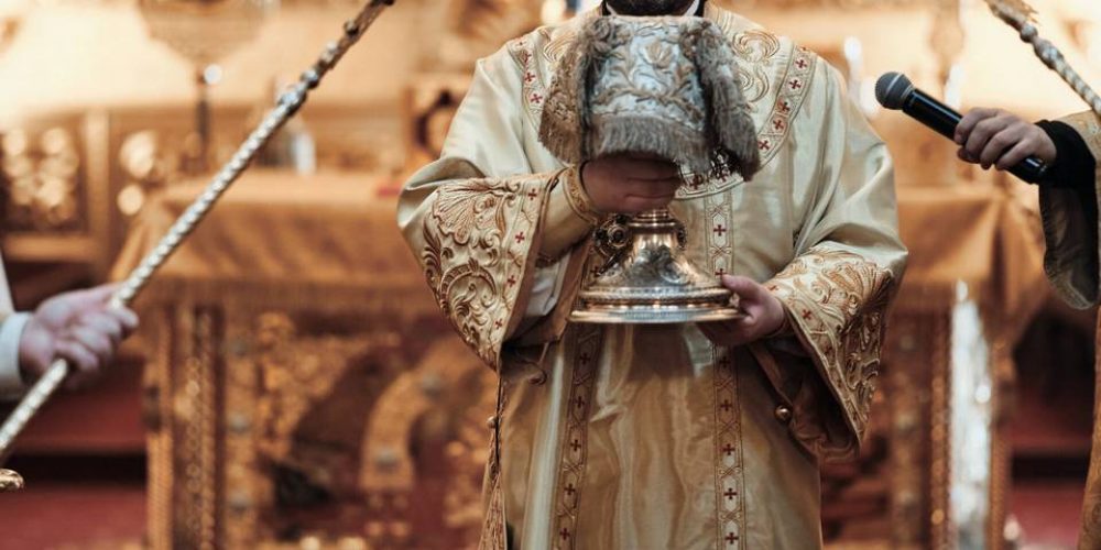 В праздник Торжества Православия епископ Павлово-Посадский Фома совершил Литургию в Богоявленском соборе