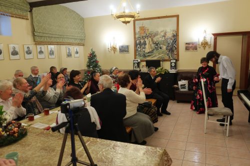 Рождественский концерт прошел в храме Архангела Михаила близ Кутузовской избы