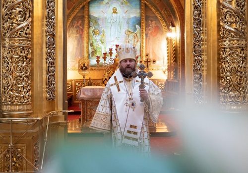 В Неделю 33-ю по Пятидесятнице епископ Павлово-Посадский Фома совершил Литургию в Богоявленском соборе