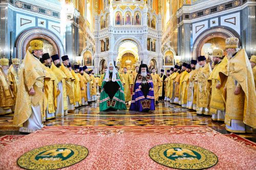 Епископ Фома сослужил за Божественной литургией, которую совершили предстоятели Русской и Иерусалимской Церквей