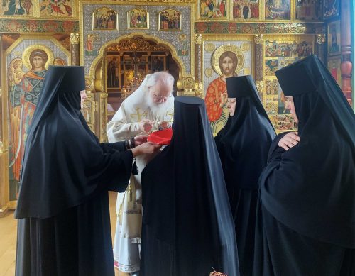 В Великую Субботу Святейший Патриарх Кирилл совершил Литургию св. Василия Великого