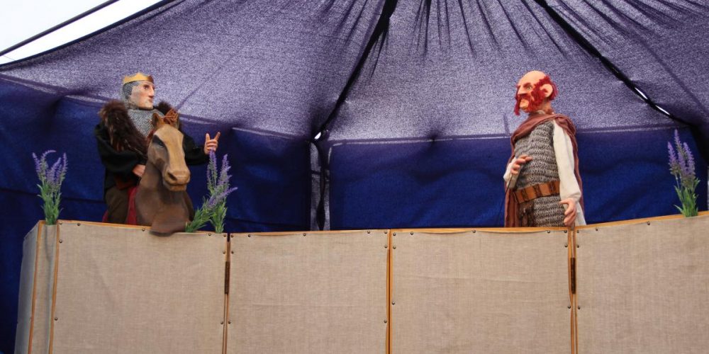 Кукольный спектакль театра «Самоделкин» показали в храме «Знамения» в Кунцеве