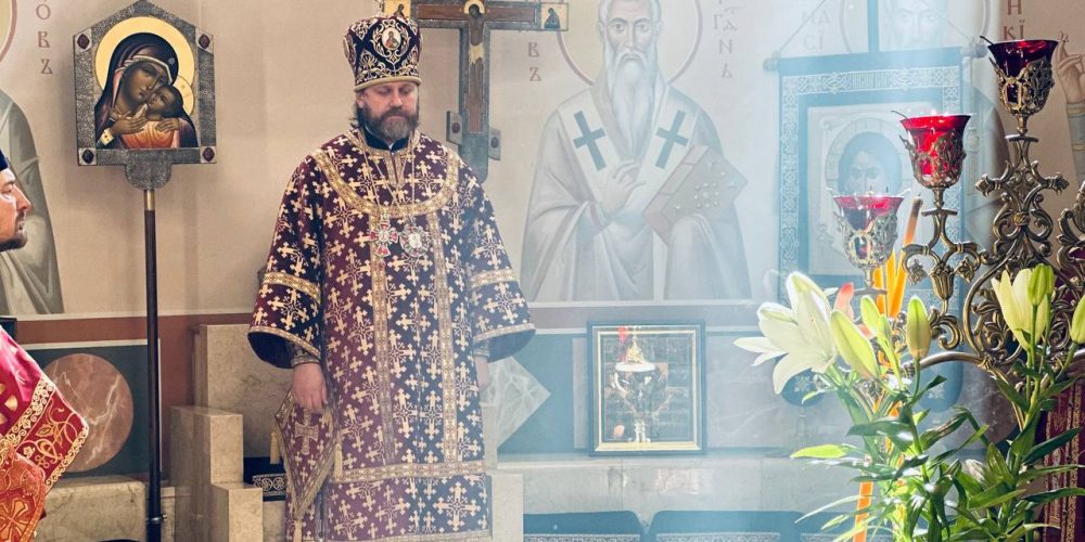 В субботу Светлой седмицы архиепископ Фома совершил Литургию в Спасском храме с. Усово
