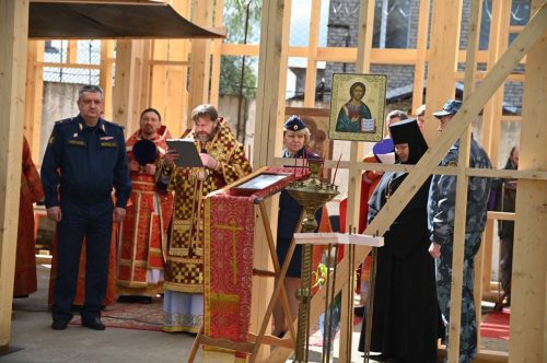 Архиепископ Фома освятил тюремный храм в честь иконы Богородицы «Споручница грешных» в женской колонии Можайска