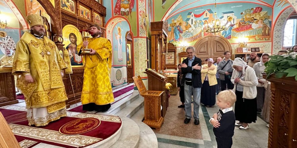 Архиепископ Одинцовский и Красногорский Фома совершил Литургию в Лукинском храме пос. Новый