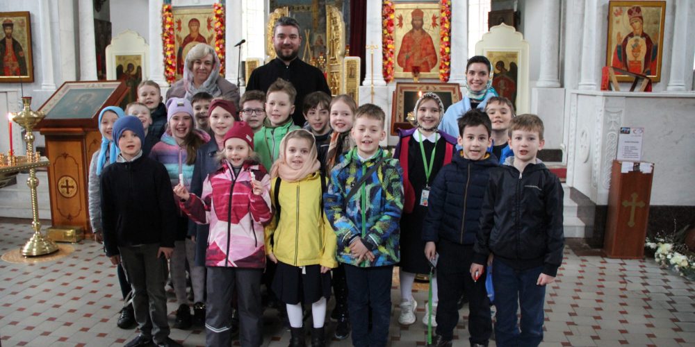 Храм Знамения в Кунцеве посетили учащиеся школы «Интеграл»