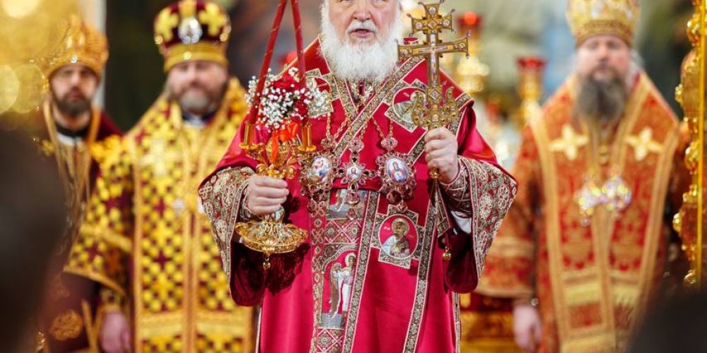 Архиепископ Фома сослужил Патриарху Кириллу за Пасхальными богослужениями в Храме Христа Спасителя