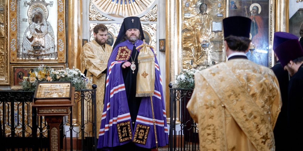 Архиепископ Одинцовский и Красногорский Фома совершил Литургию в храме Владимирской иконы Божией Матери в Куркино