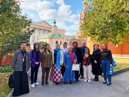 Силами прихода храма свт. Спиридона Тримифунтского для студентов МАИ была организована экскурсия в Высоко-Петровский монастырь